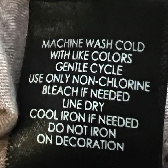 Torrid Long Sleeve Floral Print Blouse size 2 (2X) - Picture 7 of 9